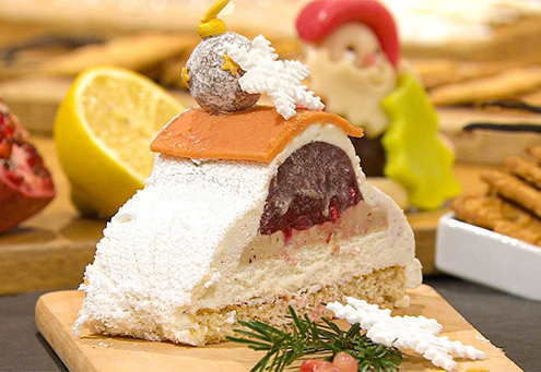 Buche de Noel Vanille-Granatapfel